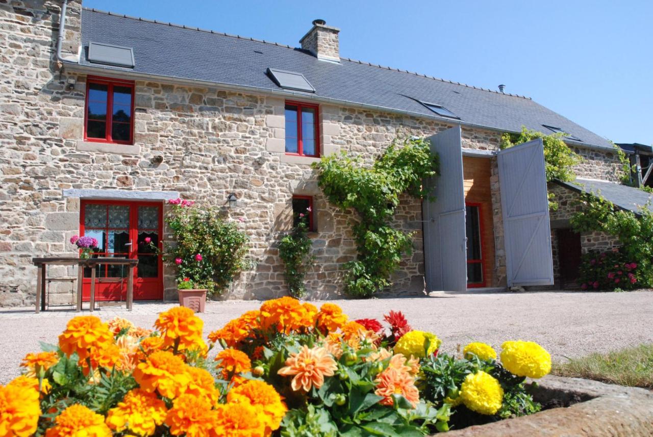 Mont-Dol E-Harz Ar Menez Bed & Breakfast エクステリア 写真